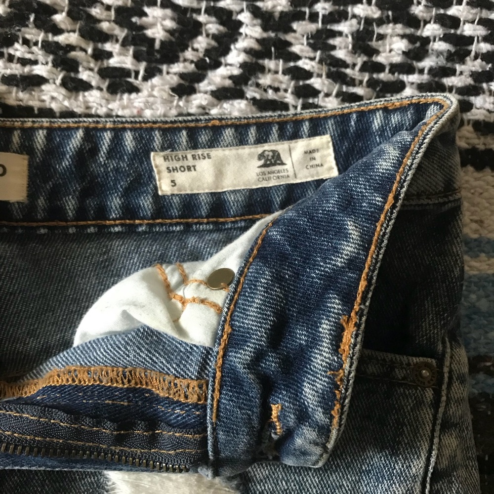 Bullhead High Rise Shorts - Picture 4 of 4